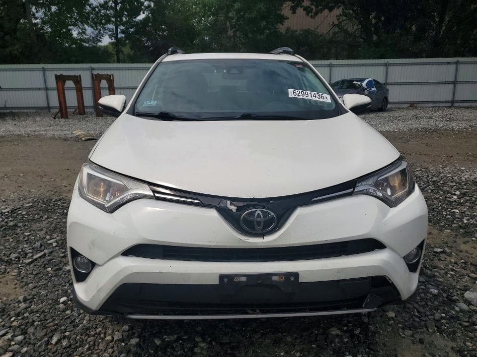 2018 TOYOTA RAV4 XLE 5