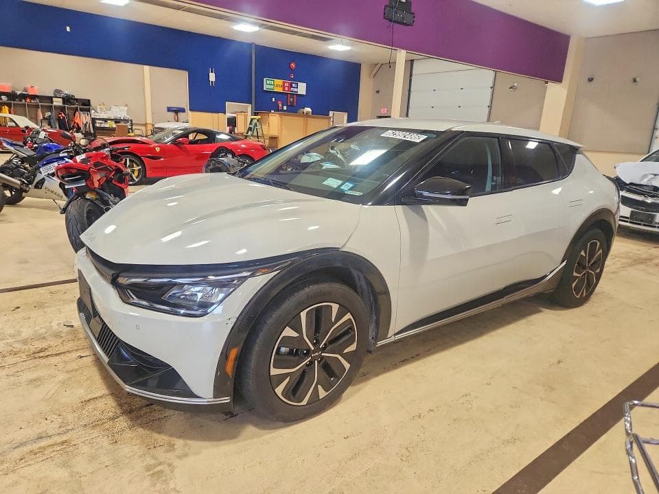 2023 KIA EV6 WIND - 1