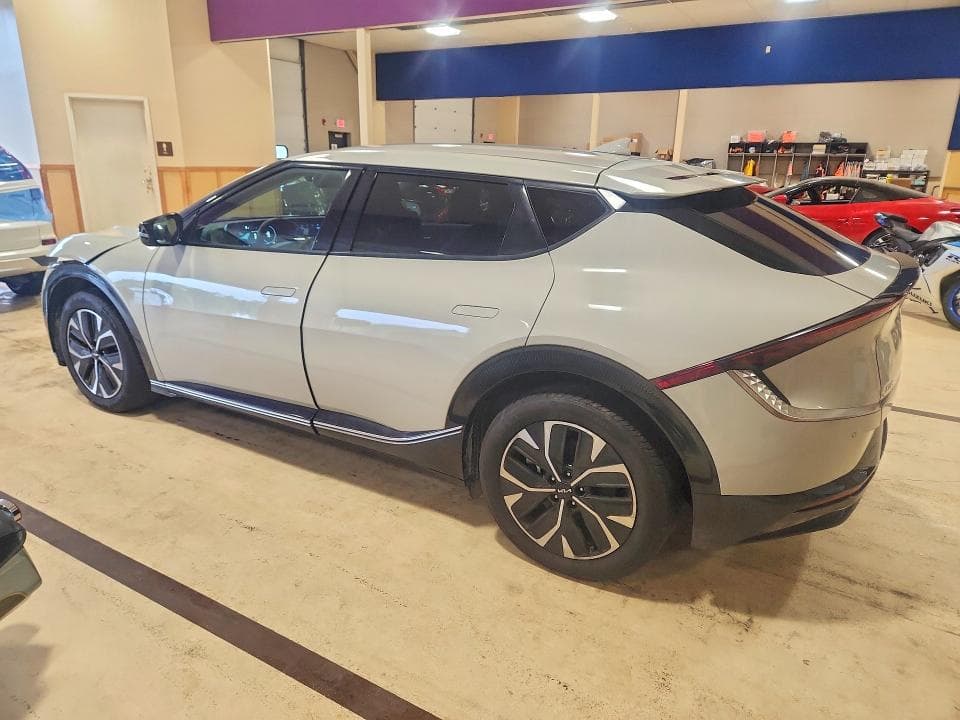 2023 KIA EV6 WIND 2
