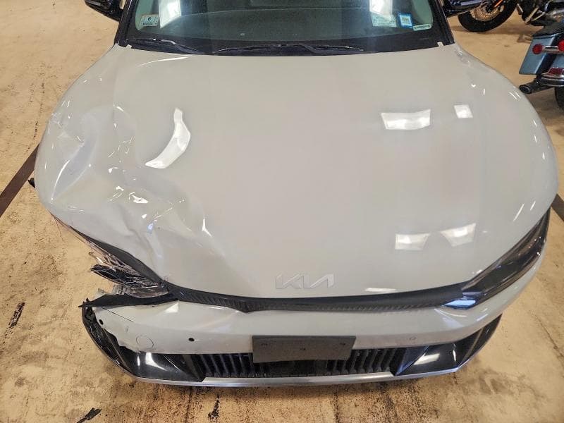 2023 KIA EV6 WIND 12