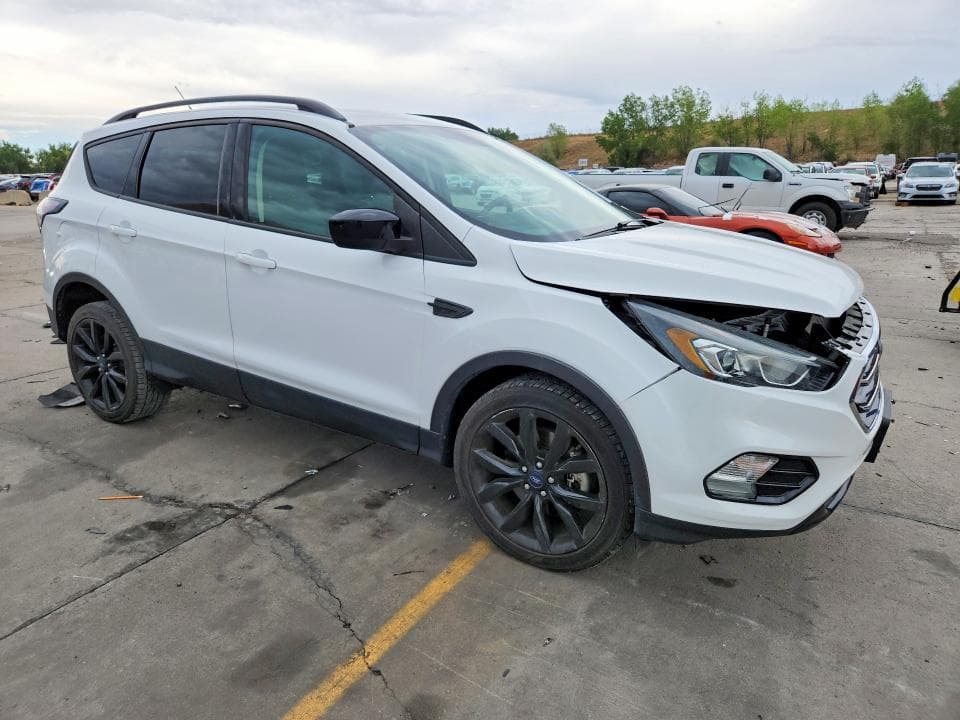 2023 FORD ESCAPE SE 4