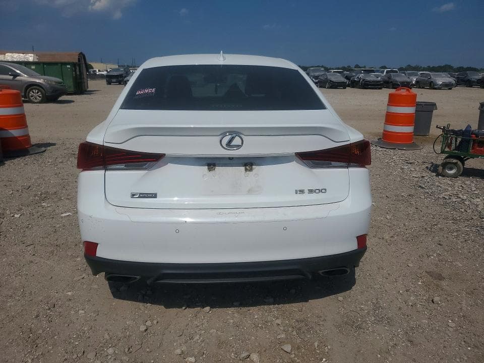 2019 LEXUS IS 300 6