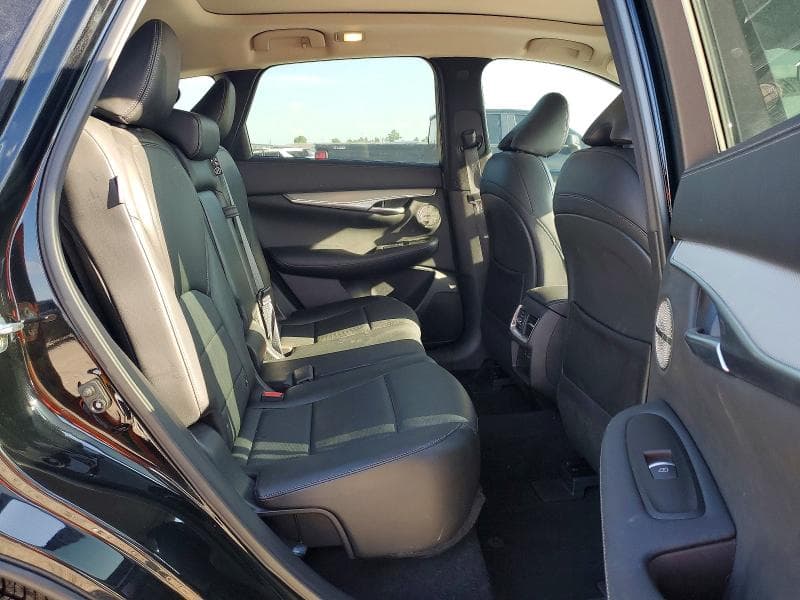2022 INFINITI QX50 ESSENTIAL 11