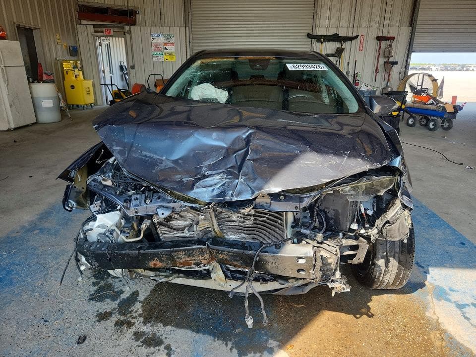 2019 TOYOTA COROLLA SE 5