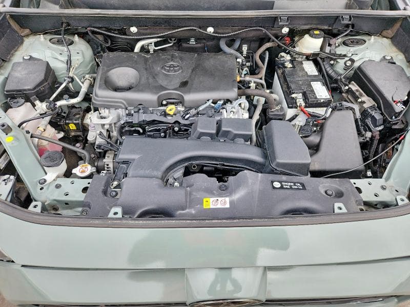 2023 TOYOTA RAV4 XLE 12