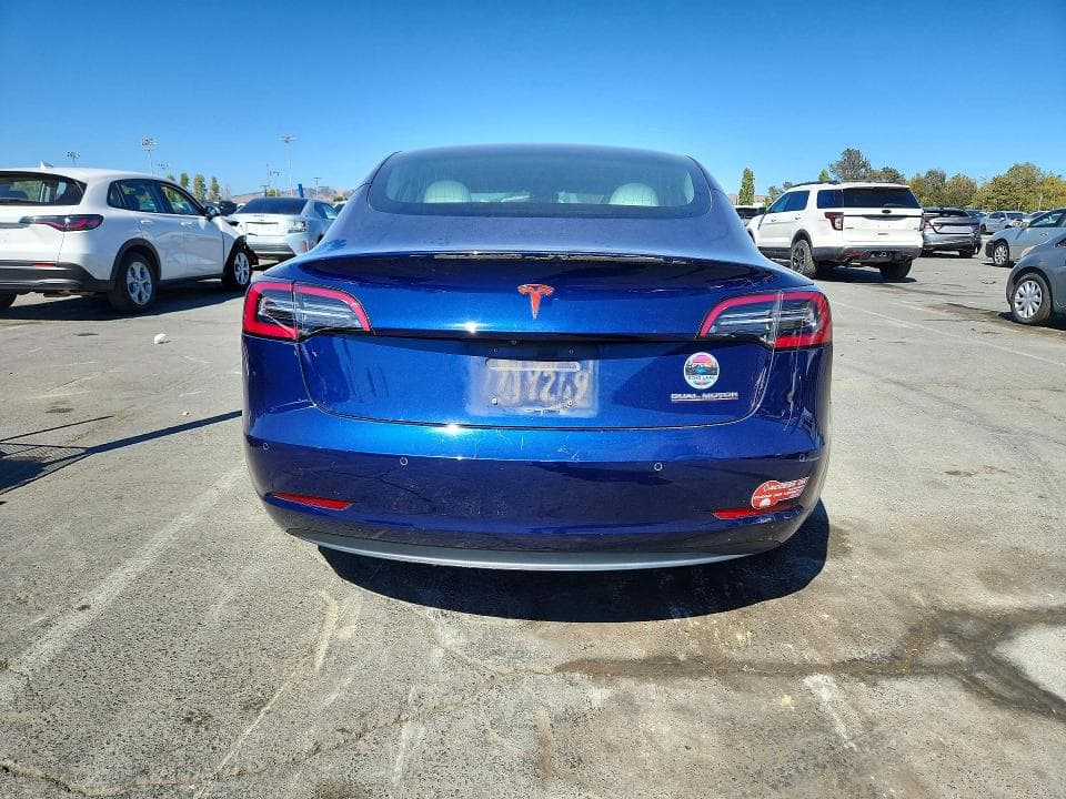 2018 TESLA MODEL 3 6