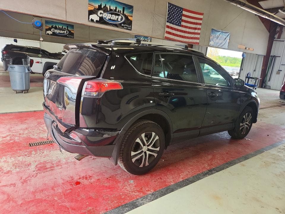 2018 TOYOTA RAV4 LE 3