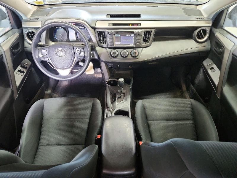 2018 TOYOTA RAV4 LE 8