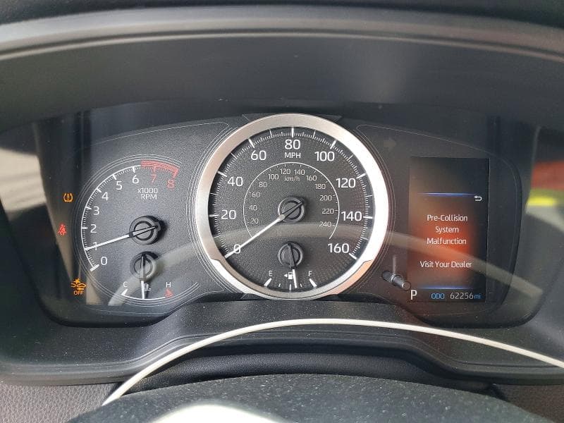 2020 TOYOTA COROLLA LE 9