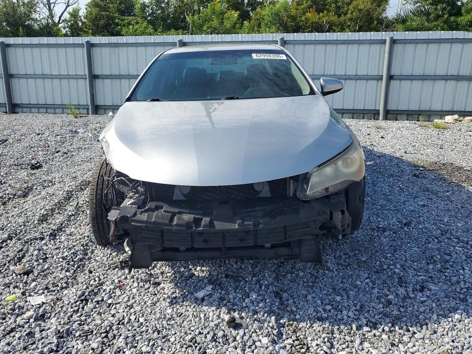 2017 TOYOTA CAMRY SE 5