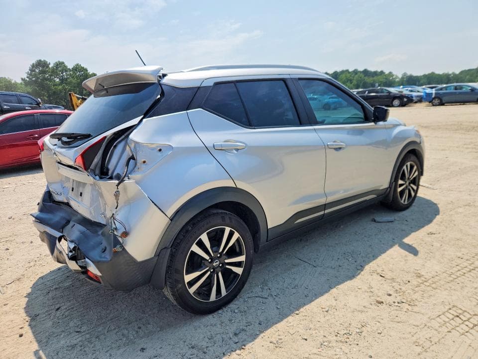 2020 NISSAN KICKS SR 3