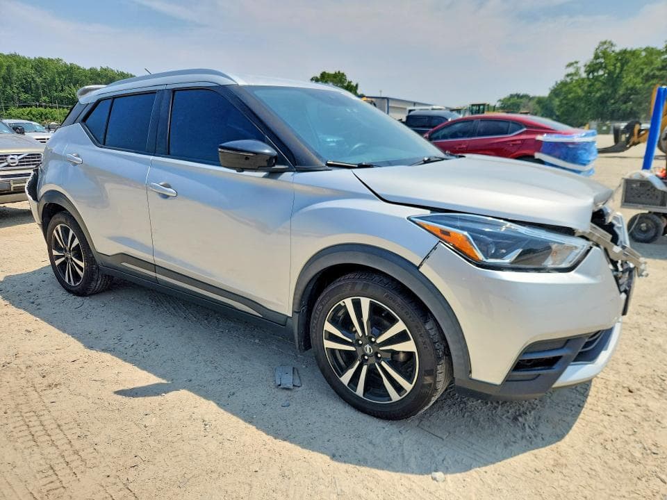 2020 NISSAN KICKS SR 4