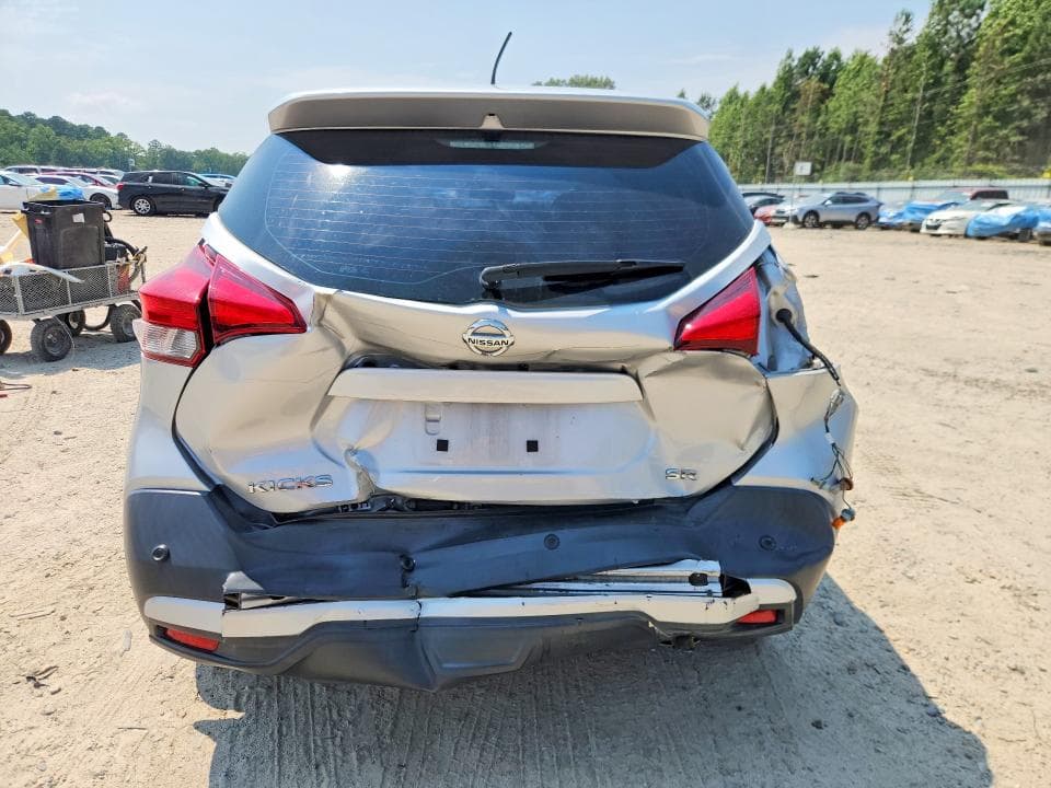 2020 NISSAN KICKS SR 6