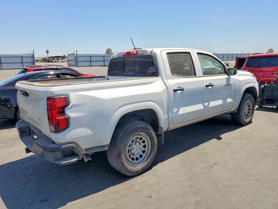 2024 CHEVROLET COLORADO 3