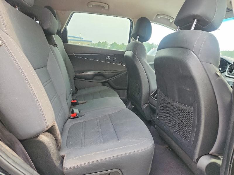 2017 KIA SORENTO LX V6 10