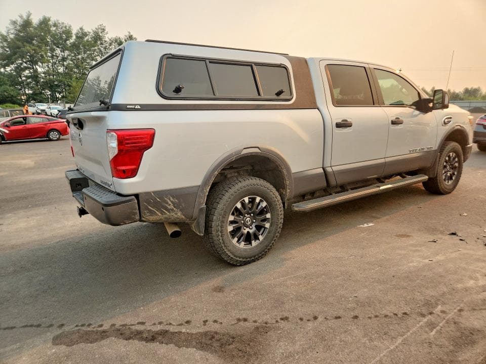 2017 NISSAN TITAN XD PRO-4X 3
