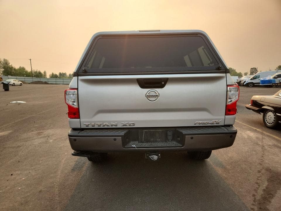 2017 NISSAN TITAN XD PRO-4X 6