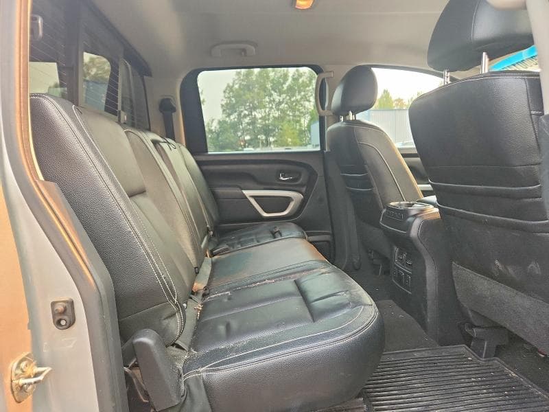 2017 NISSAN TITAN XD PRO-4X 10