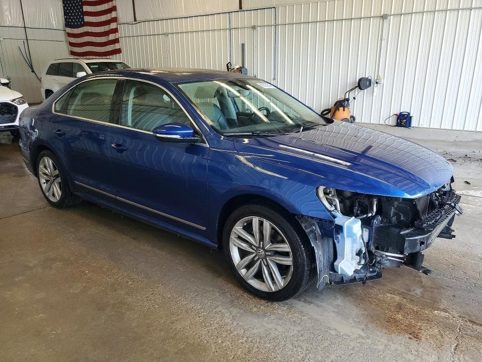 2017 VOLKSWAGEN PASSAT SEL PREMIUM 4