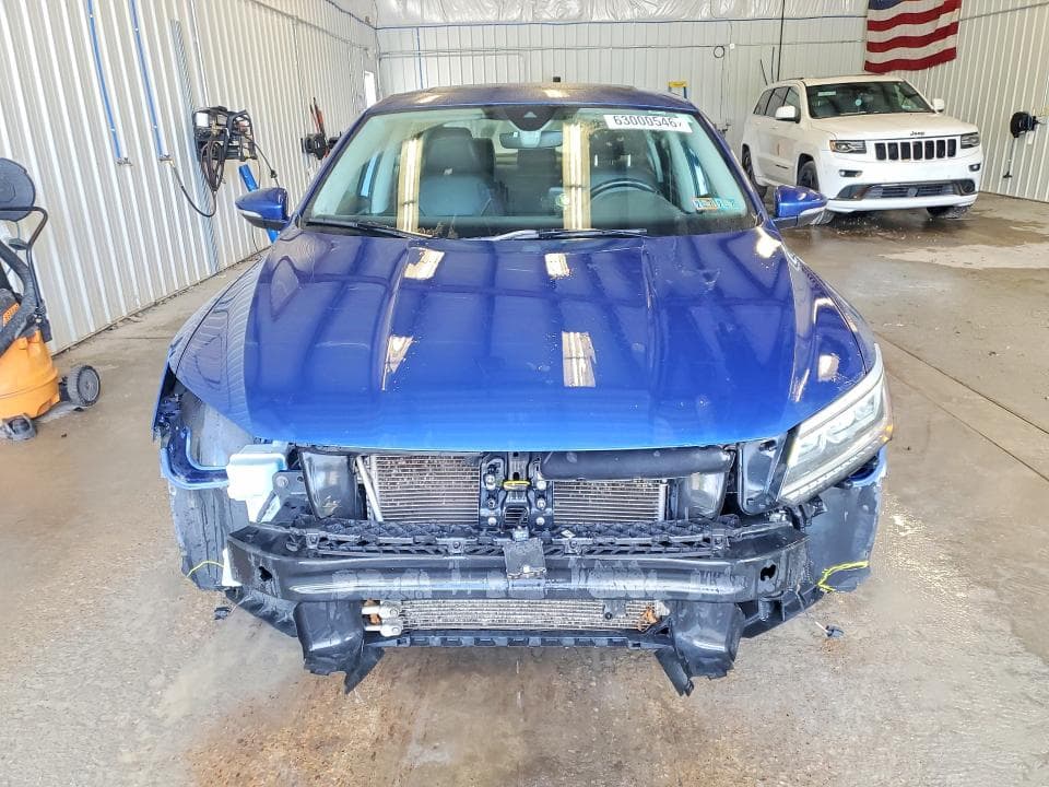 2017 VOLKSWAGEN PASSAT SEL PREMIUM 5