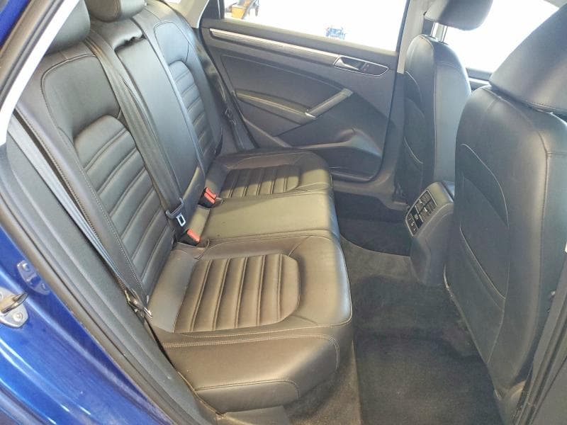 2017 VOLKSWAGEN PASSAT SEL PREMIUM 10