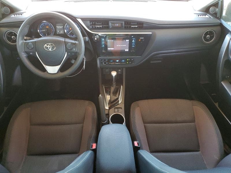 2017 TOYOTA COROLLA LE 8