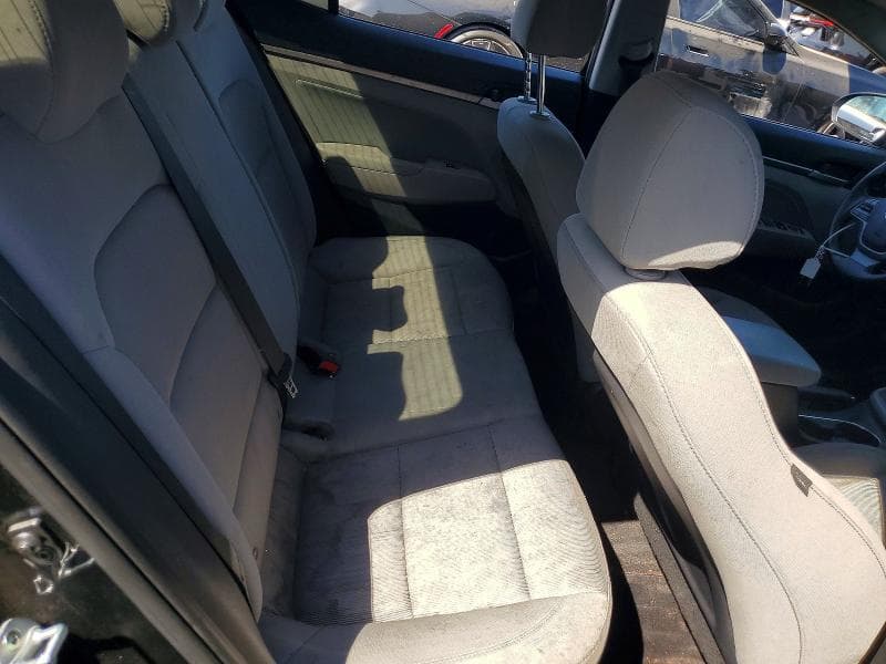 2018 HYUNDAI ELANTRA SEL 10