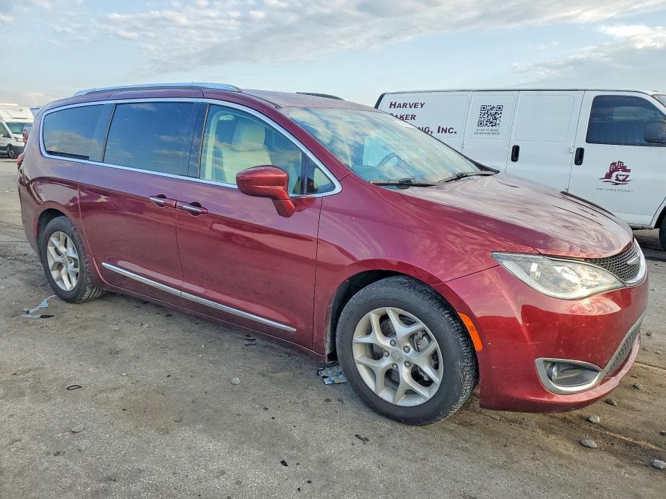 2018 CHRYSLER PACIFICA TOURING L PLUS 4