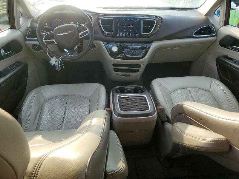 2018 CHRYSLER PACIFICA TOURING L PLUS 8