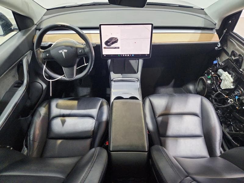 2022 TESLA MODEL Y 8