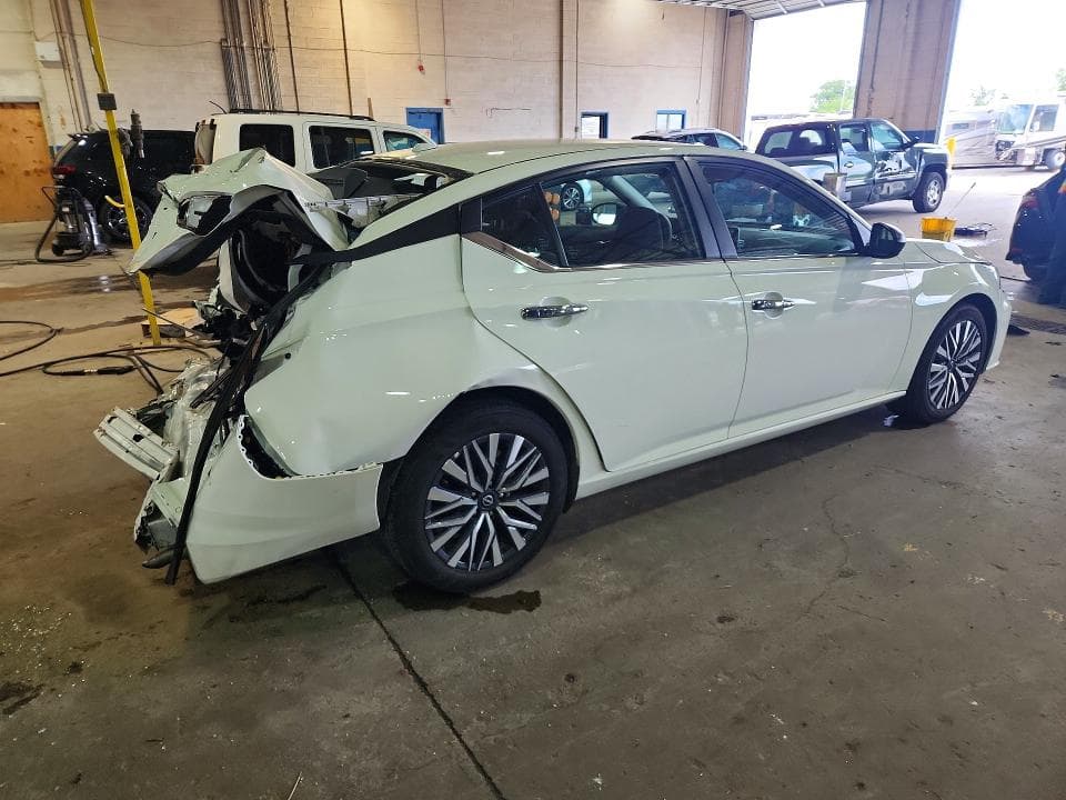 2025 NISSAN ALTIMA SV 3