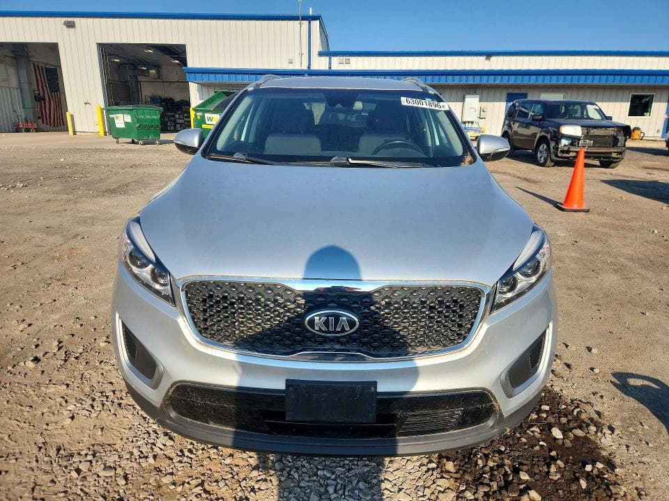 2017 KIA SORENTO LX 5