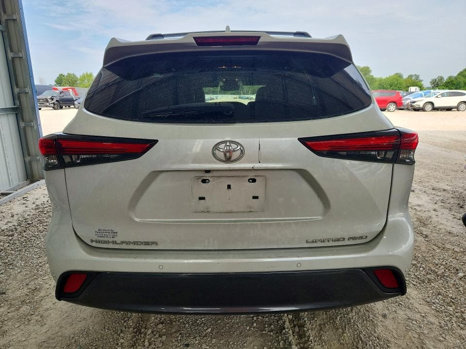 2022 TOYOTA HIGHLANDER LIMITED 6