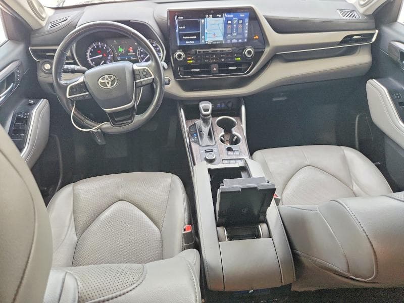 2022 TOYOTA HIGHLANDER LIMITED 8