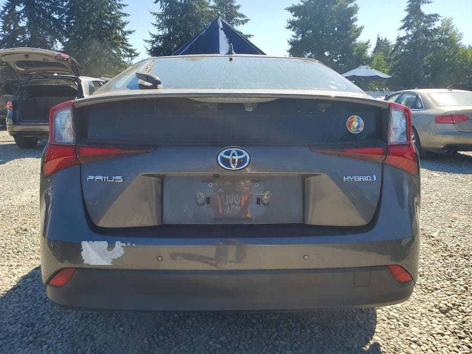 2019 TOYOTA PRIUS LE 6