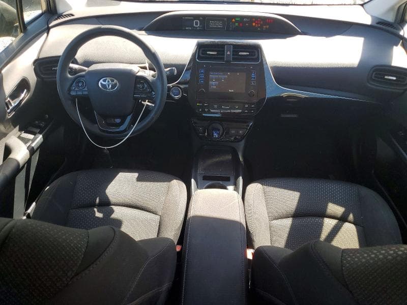2019 TOYOTA PRIUS LE 8