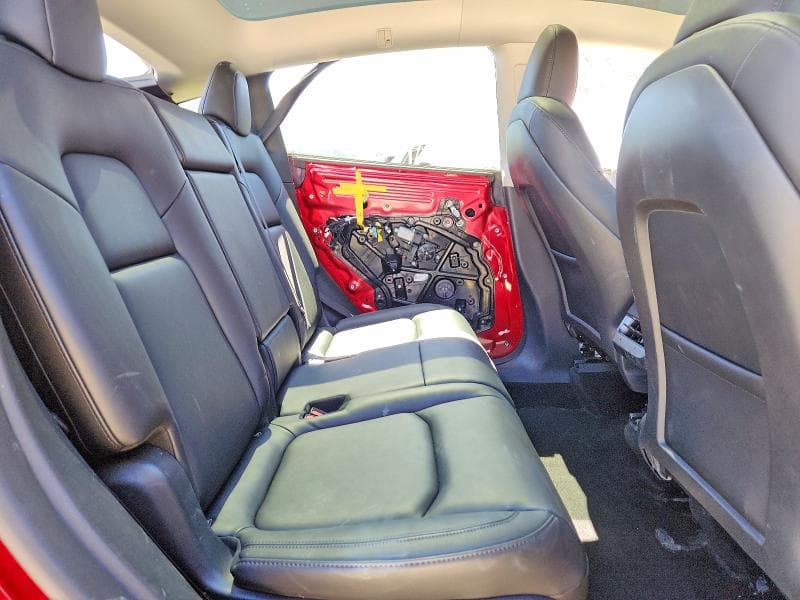 2024 TESLA MODEL Y 11