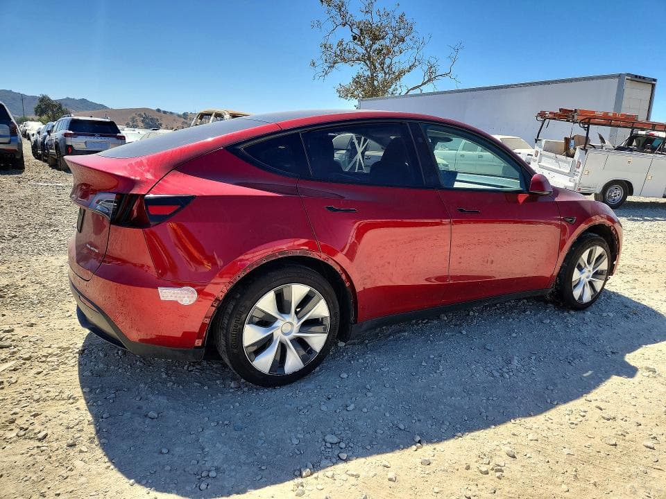 2024 TESLA MODEL Y 3