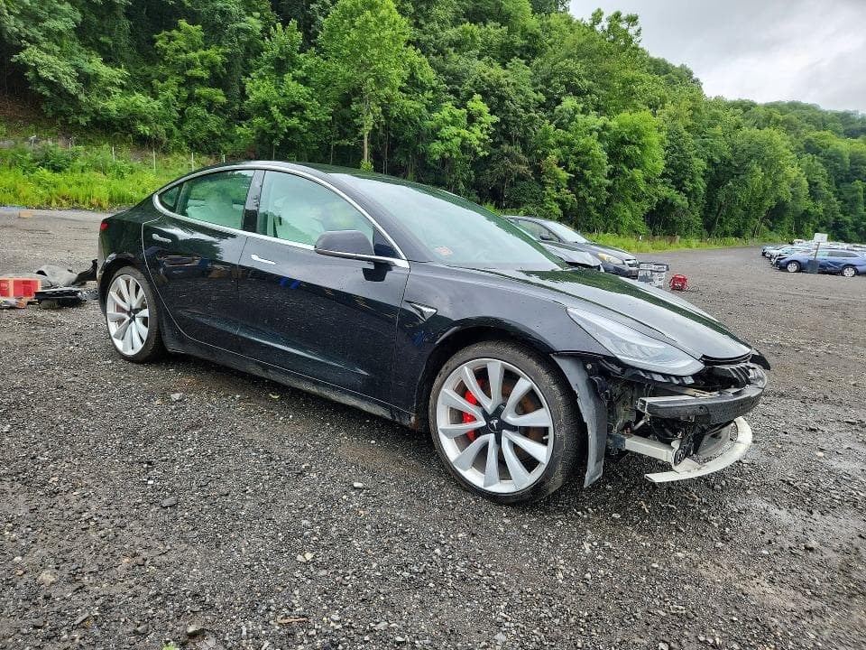 2019 TESLA MODEL 3 4
