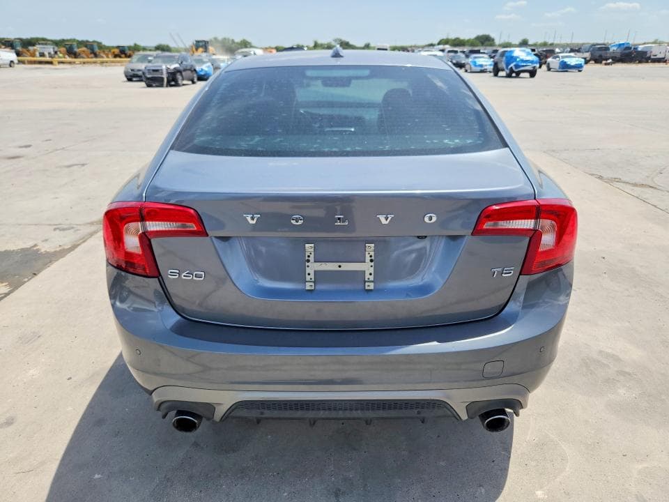 2017 VOLVO S60 6
