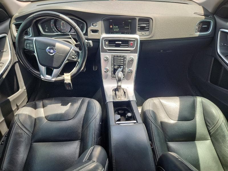 2017 VOLVO S60 8