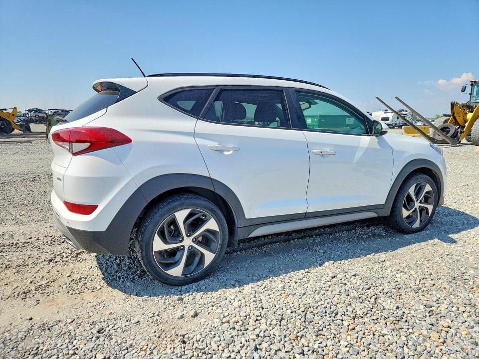 2017 HYUNDAI TUCSON VALUE 3