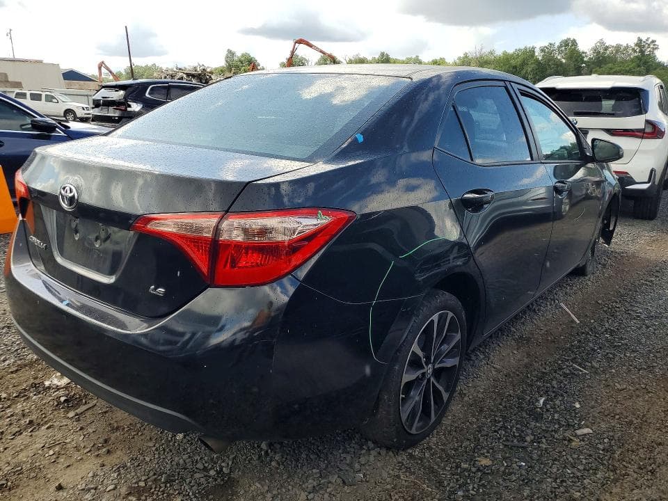 2018 TOYOTA COROLLA LE 3