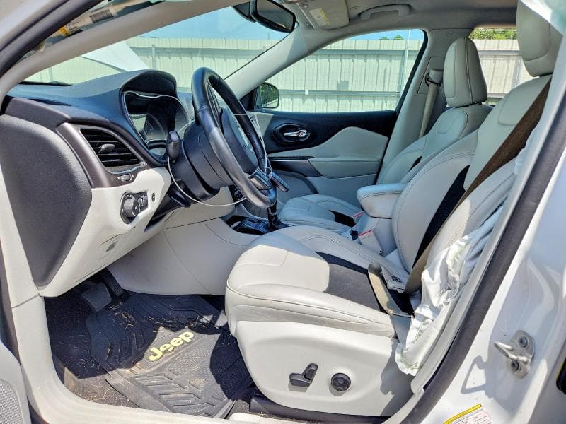 2020 JEEP CHEROKEE LATITUDE PLUS 7