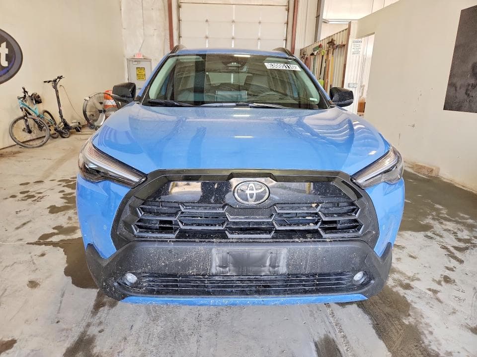 2026 TOYOTA COROLLA CROSS XLE 5