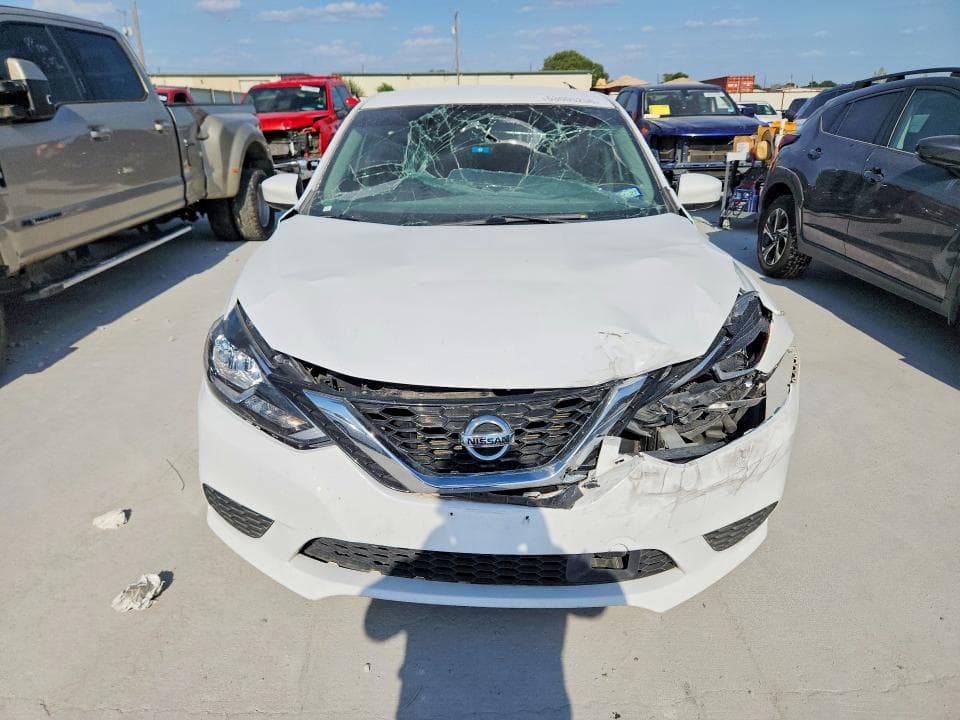 2019 NISSAN SENTRA SV 5
