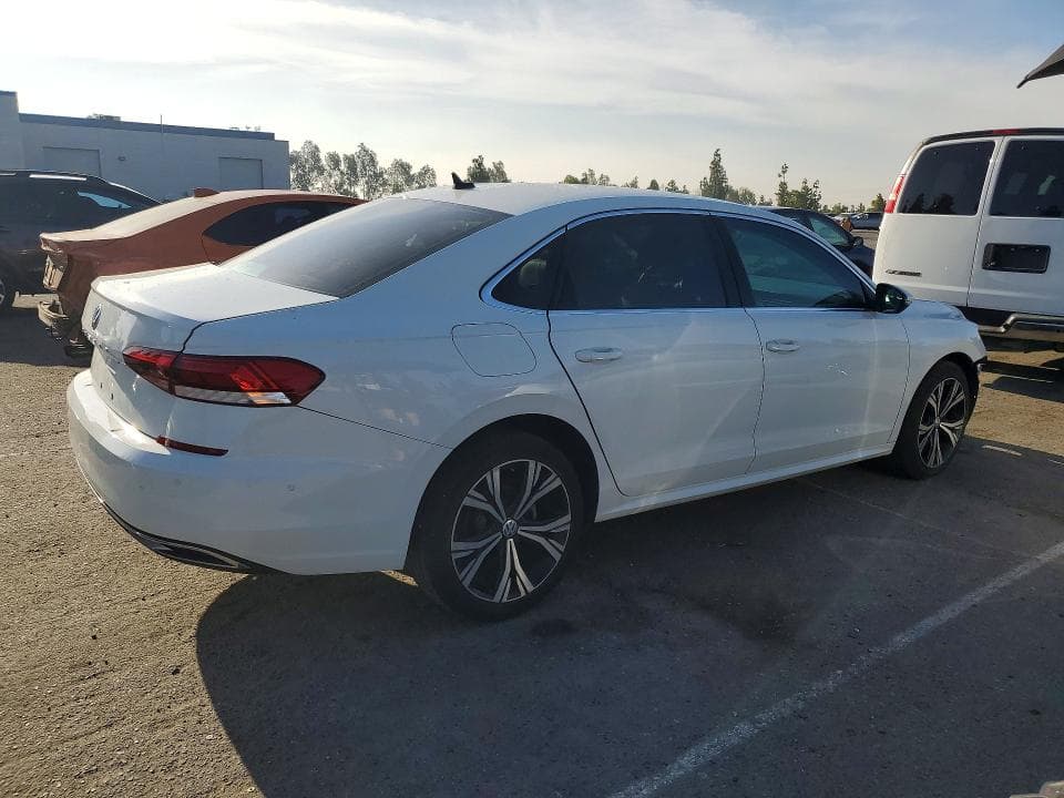 2020 VOLKSWAGEN PASSAT SEL 3