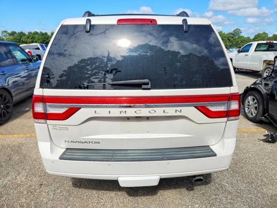 2017 LINCOLN NAVIGATOR SELECT 6