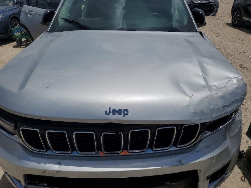 2023 JEEP GRAND CHEROKEE L LAREDO/L ALTITUDE 12