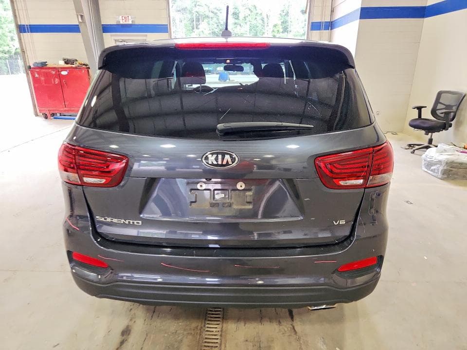 2019 KIA SORENTO LX V6 6